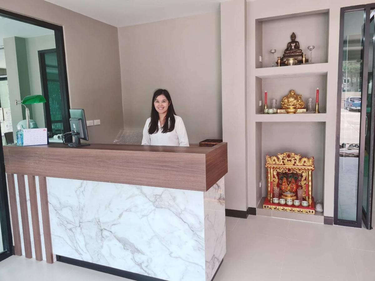 Grand Maihom Hotel Chiang Mai Exteriör bild